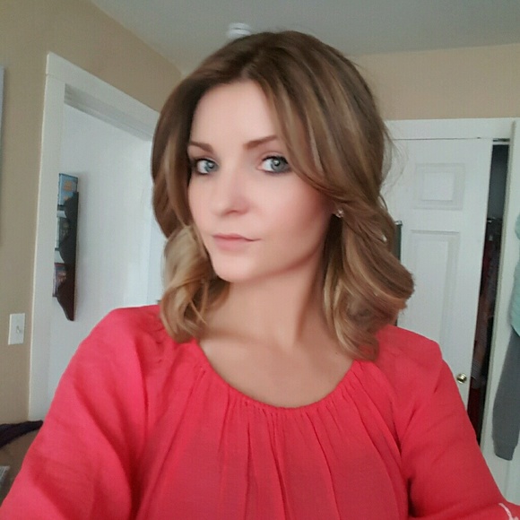 Meet your Posher, Michelle - Picture 1 of 1